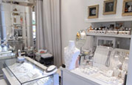 ロコ・アラモード店内